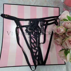 1438 Victoria's Secret VERY SEXY Strappy String Bikini Panty  Medium